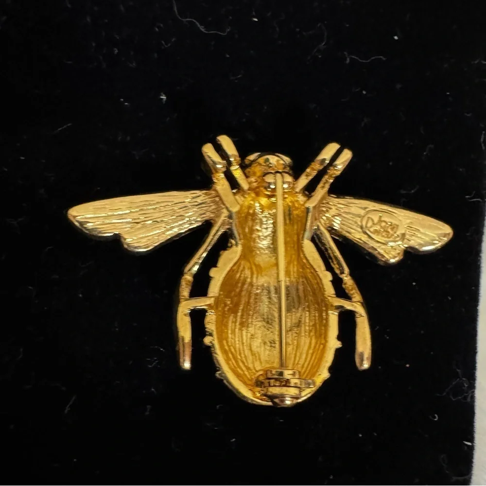 Joan Rivers Collection Gold Tone Clear and Green Bee Brooch Pin Rhinestones NWOT